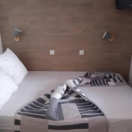 Appartement T2 Avec Piscine A 100 M De La Plage Сис-Фур-Ле-Пляж Экстерьер фото